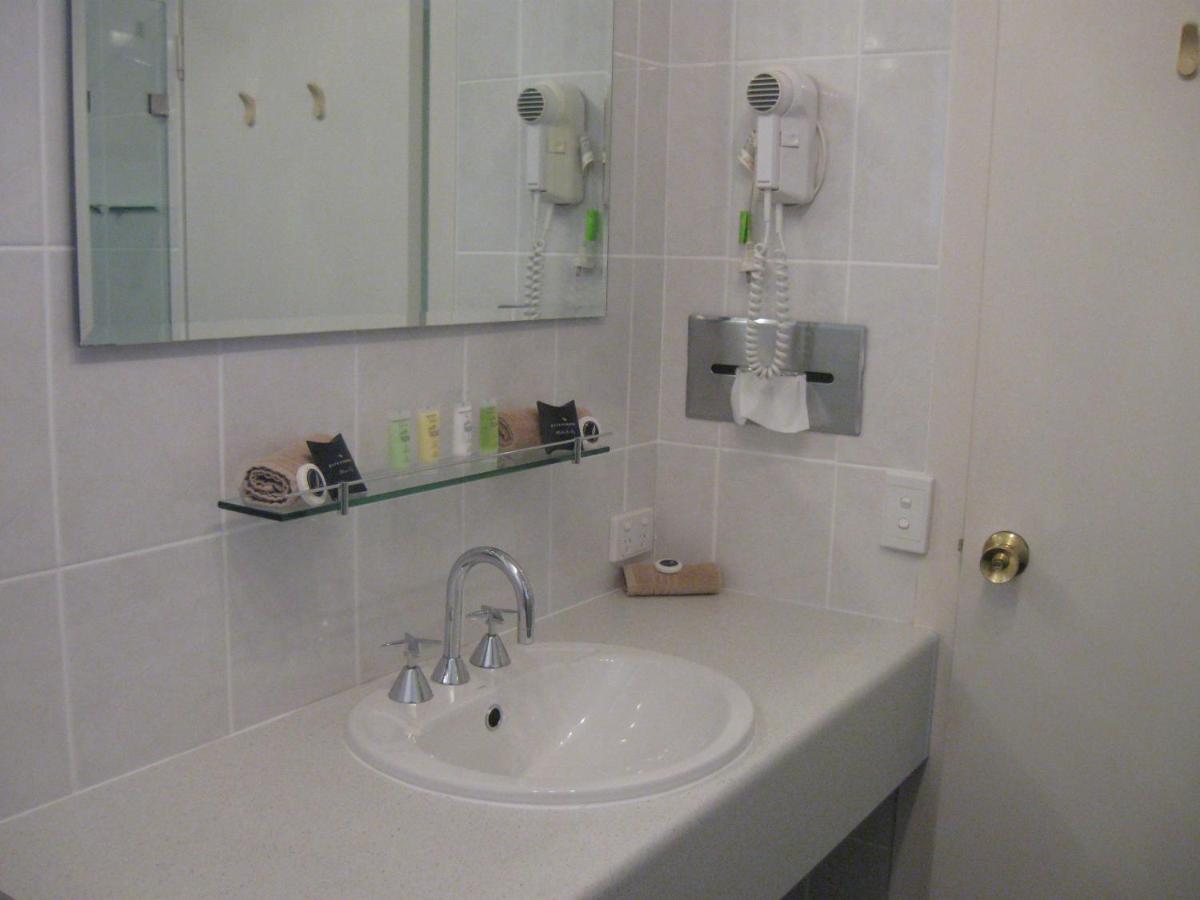 Highlands Motor Inn Оберон Екстер'єр фото