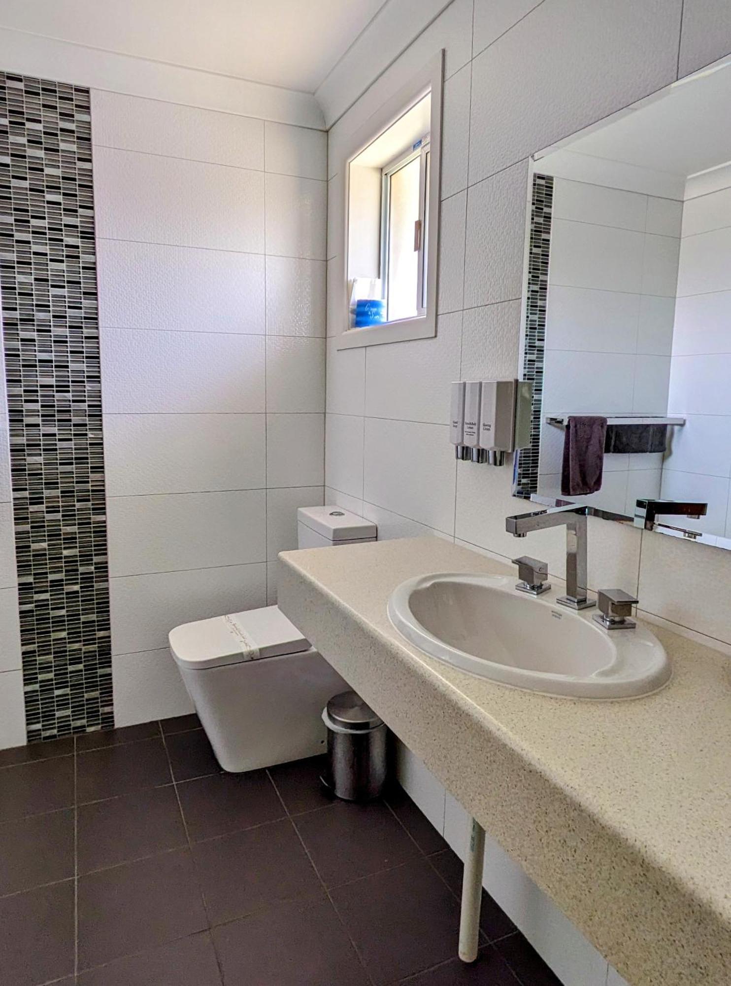 Highlands Motor Inn Оберон Екстер'єр фото