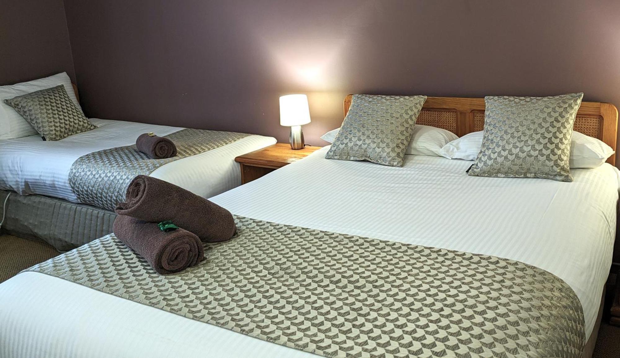 Highlands Motor Inn Оберон Екстер'єр фото
